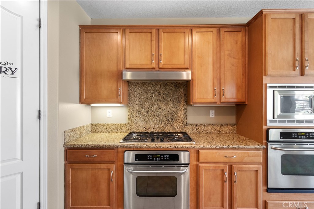 41530 Yew Property Photo 18