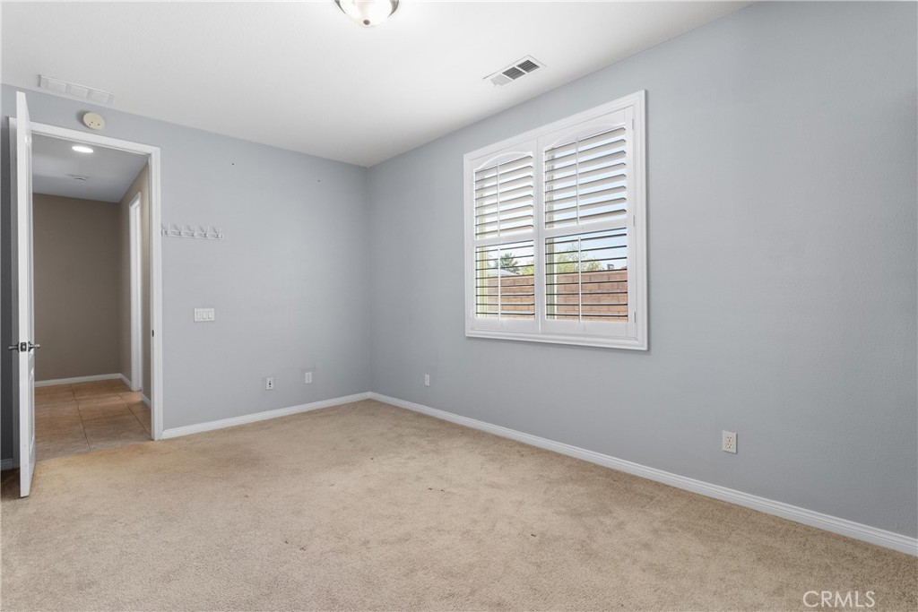 41530 Yew Property Photo 36