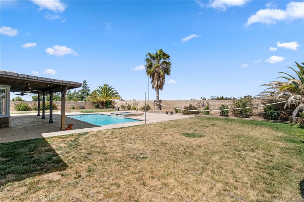 41530 Yew Property Photo 50