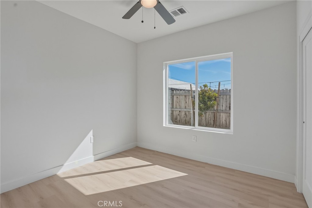 1646 -1646 .5 Clinton Street Property Photo 24