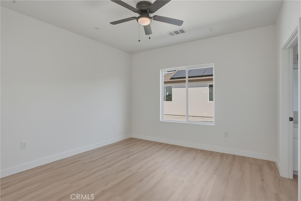 1646 -1646 .5 Clinton Street Property Photo 25