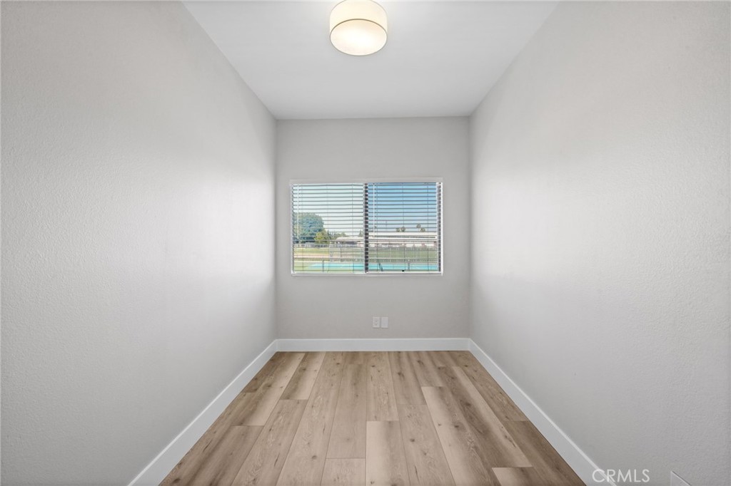 6323 Reseda Boulevard 2 Property Photo 7