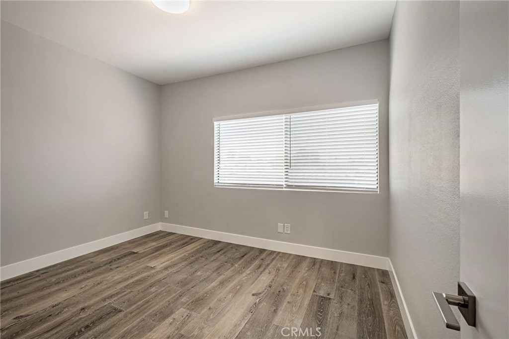 6323 Reseda Boulevard 2 Property Photo 8