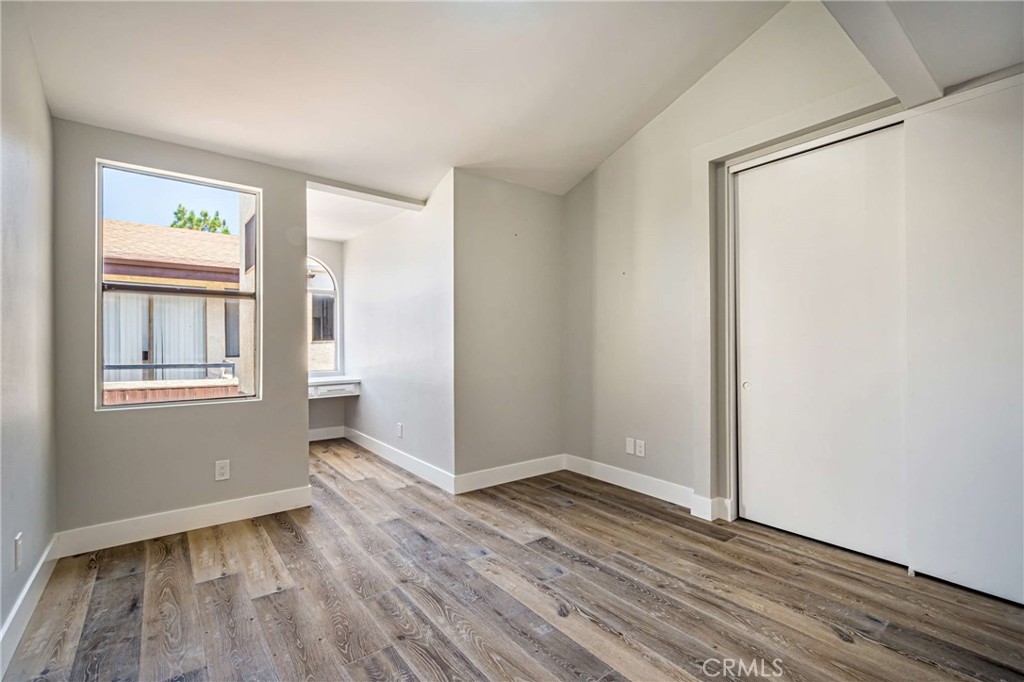 6323 Reseda Boulevard 2 Property Photo 13