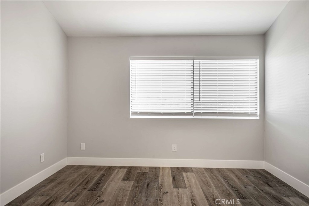 6323 Reseda Boulevard 2 Property Photo 18