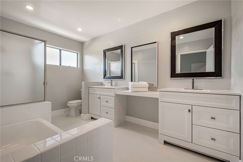 6323 Reseda Boulevard 2 Property Photo 21