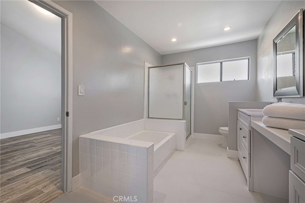 6323 Reseda Boulevard 2 Property Photo 22
