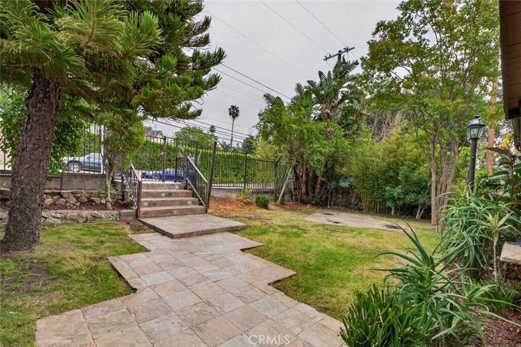 4809 Lowell Avenue Property Photo 2