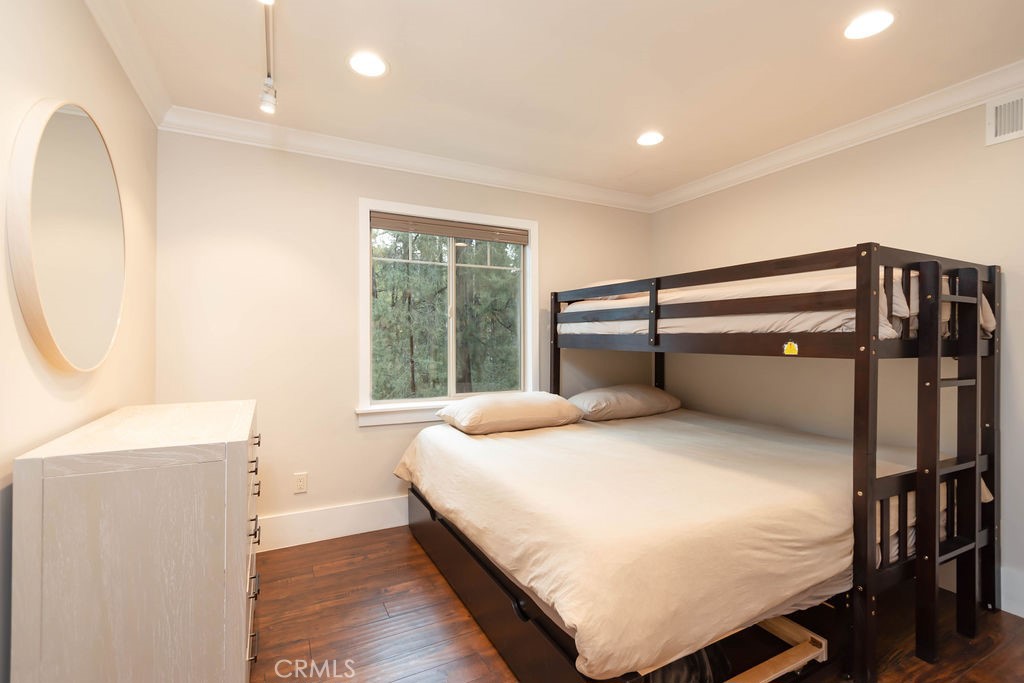2300 Cypress Way Property Photo 17