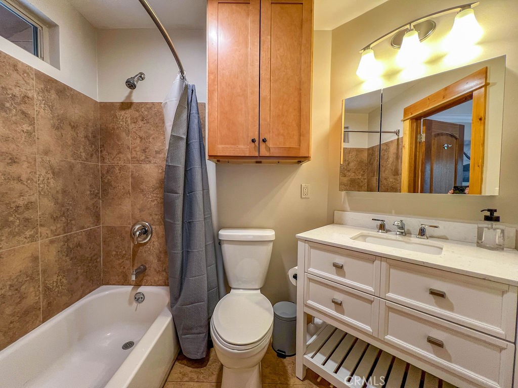 2300 Cypress Way Property Photo 32