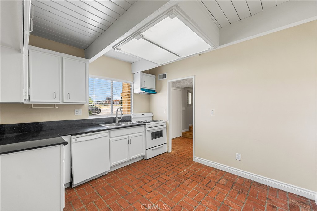 43629 Stanridge Avenue Property Photo 19