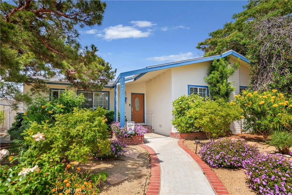 18442 Los Alimos Property Photo 1