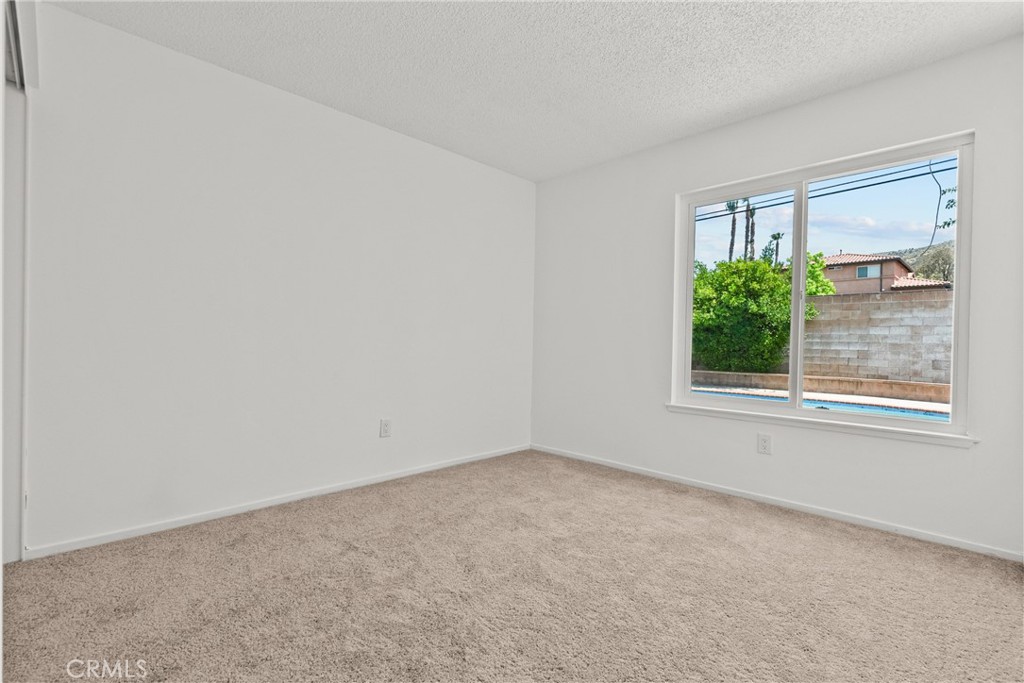 21124 Rosedell Property Photo 6