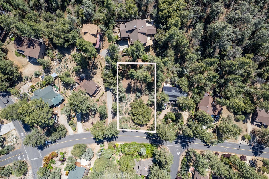 2129 Birchwood Way Property Photo 2