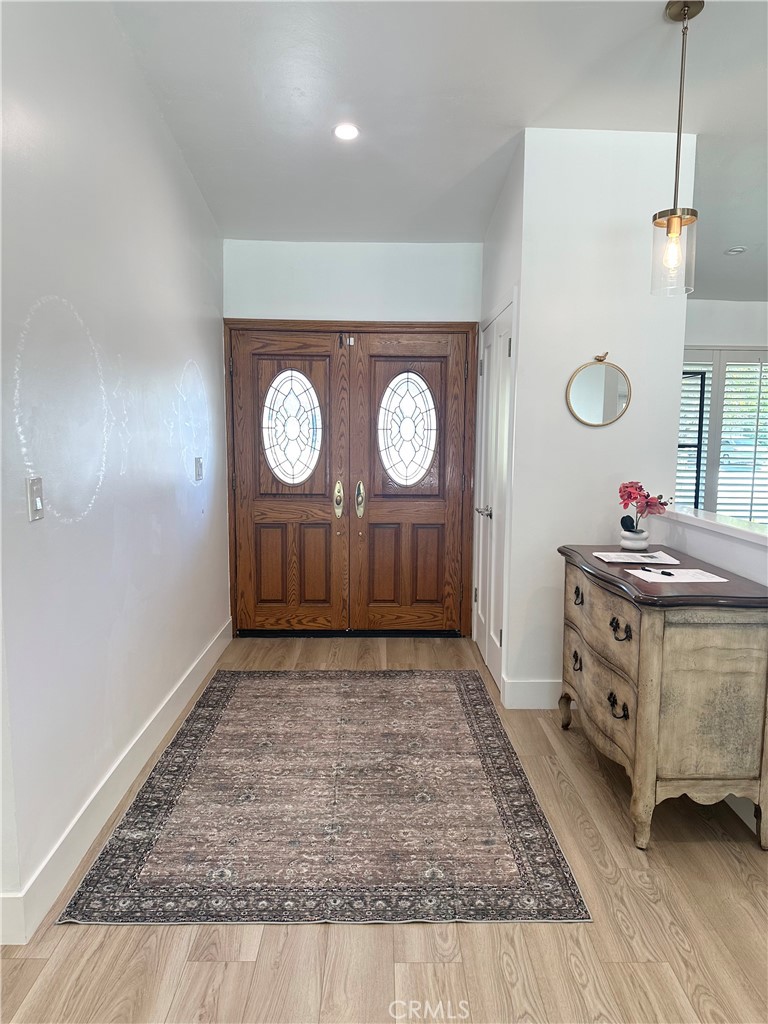 17177 Superior St Property Photo 6