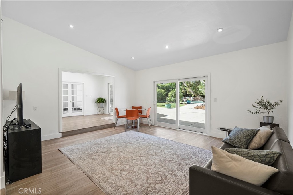 17177 Superior St Property Photo 17