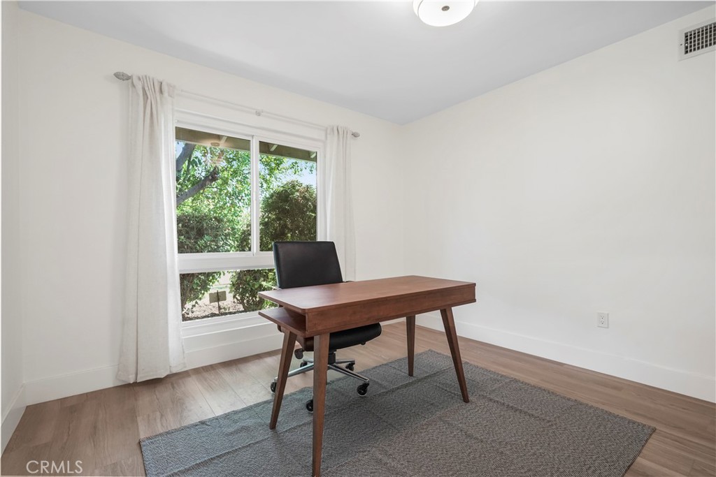 17177 Superior St Property Photo 29