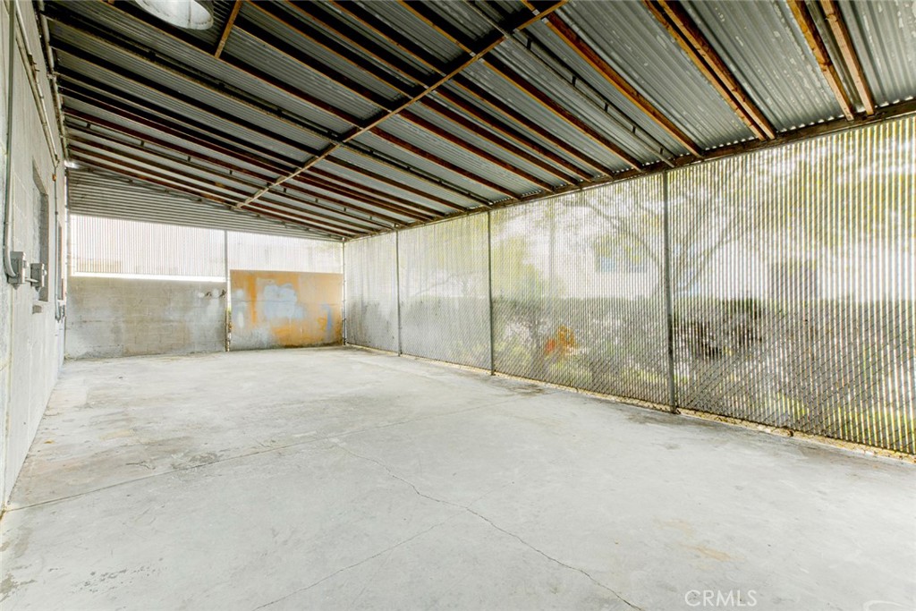 9110 Dice Road Property Photo 21