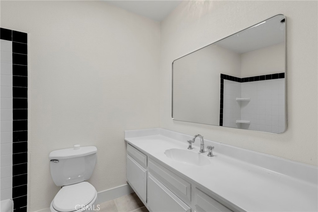5142 Zelzah 25 Property Photo 18