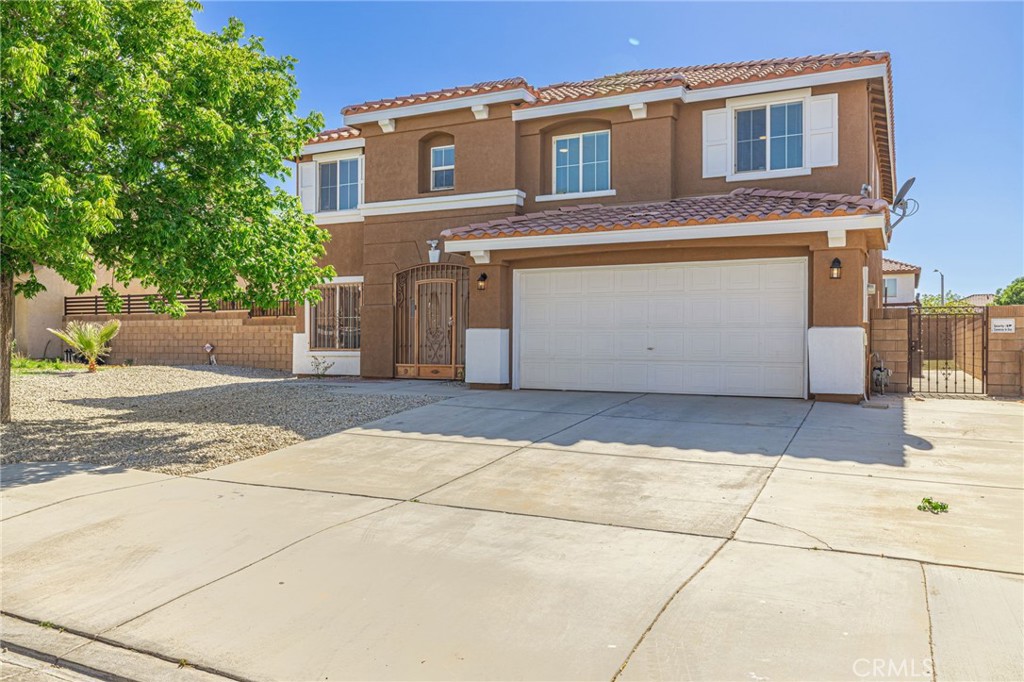 45123 Palm Property Photo 1