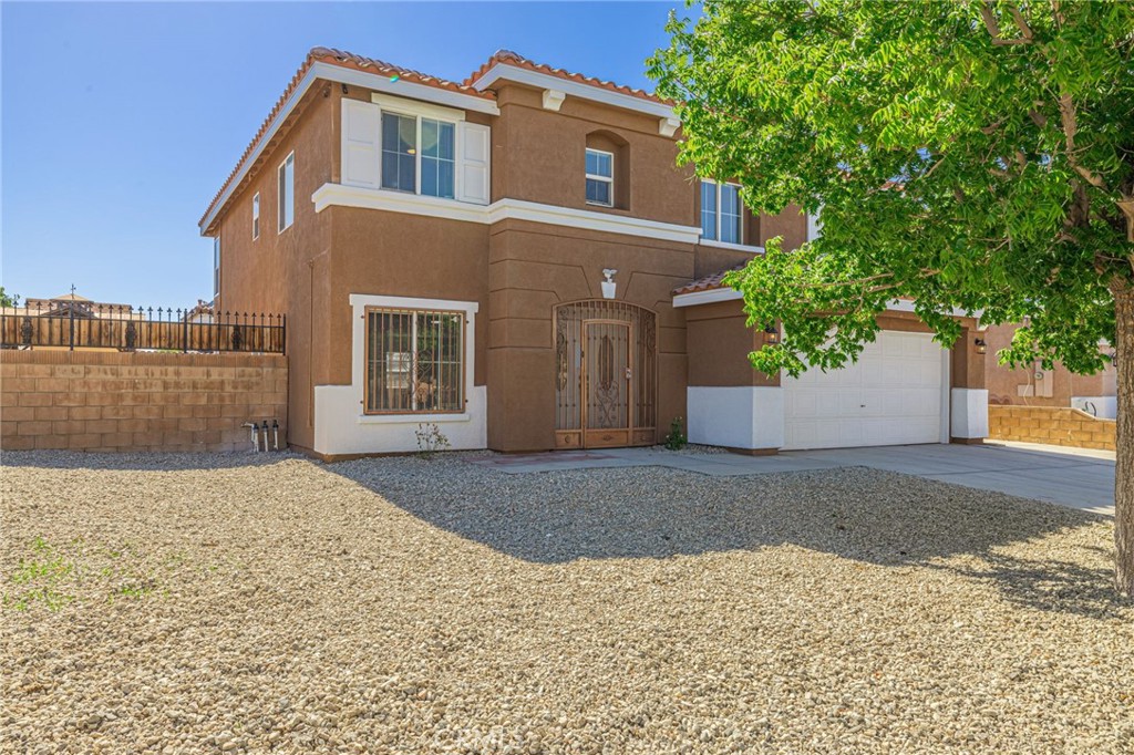 45123 Palm Property Photo 3