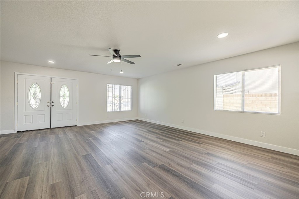 45123 Palm Property Photo 9