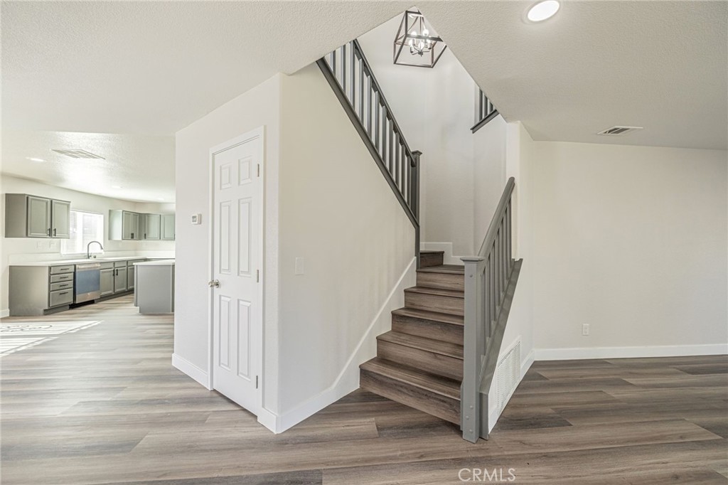 45123 Palm Property Photo 11