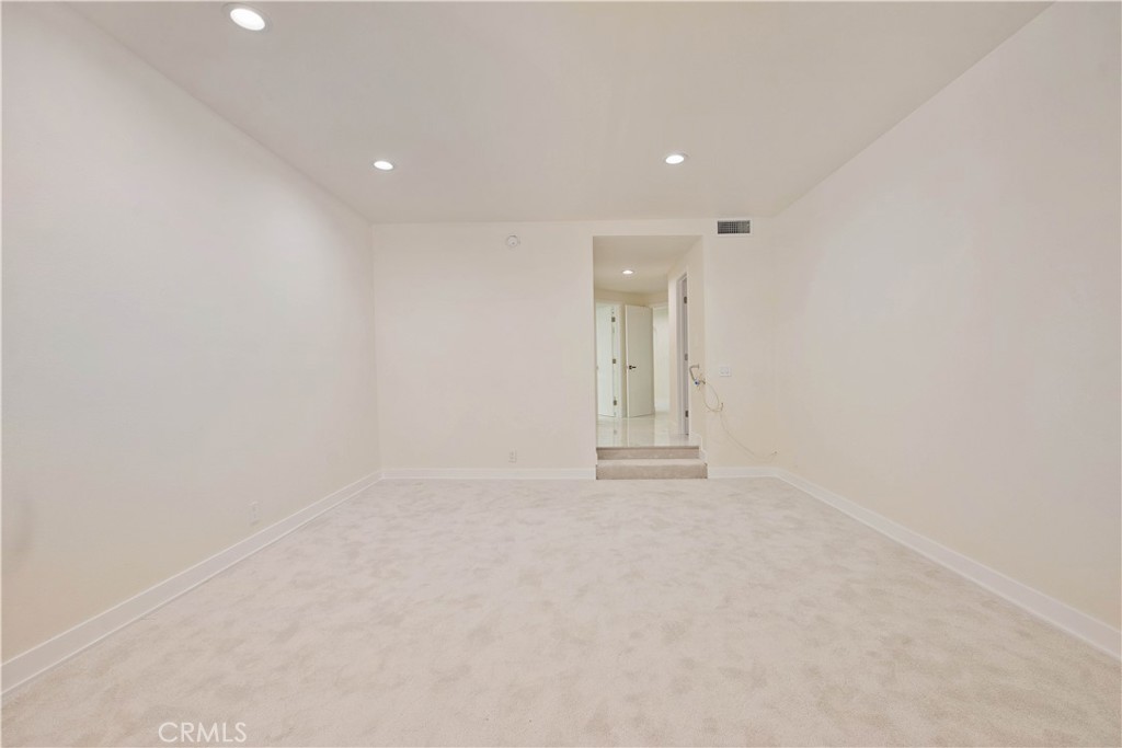 5333 Zelzah Avenue 102 Property Photo 7