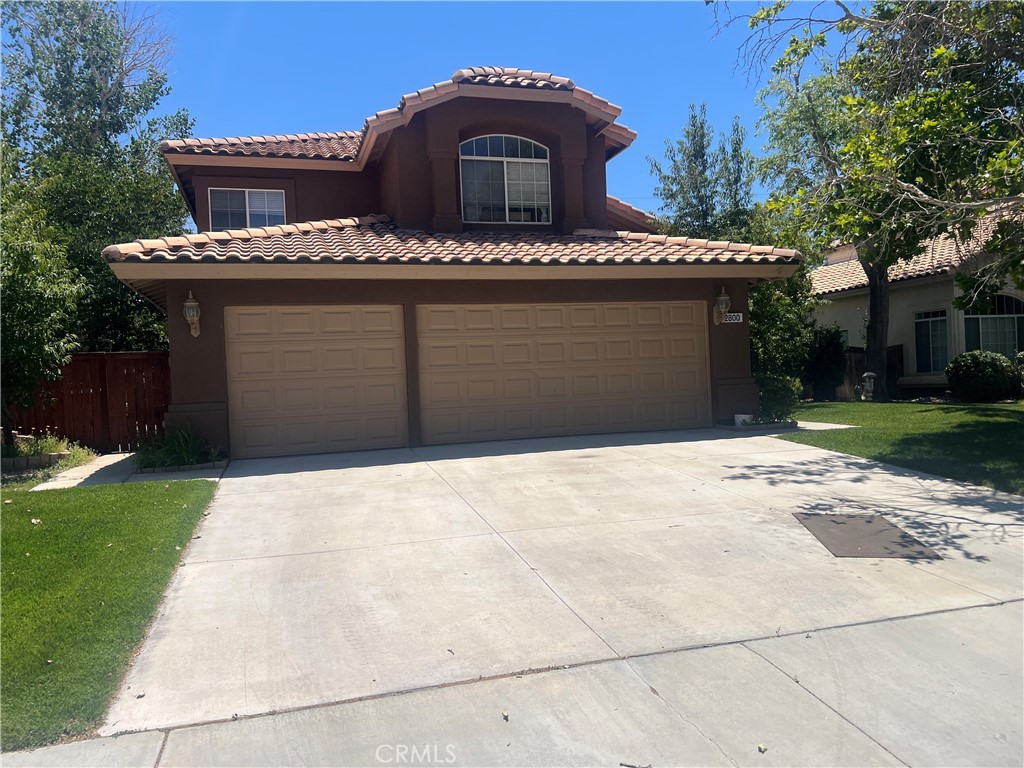2800 W Pondera Property Photo 1