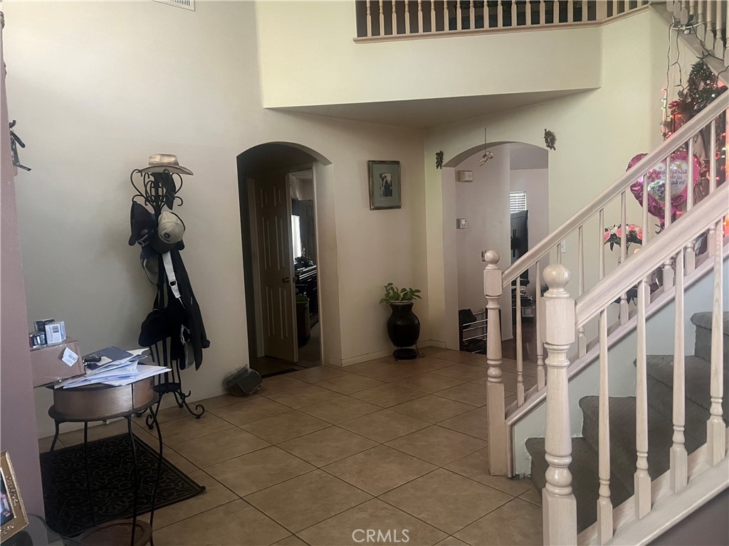 2800 W Pondera Property Photo 4
