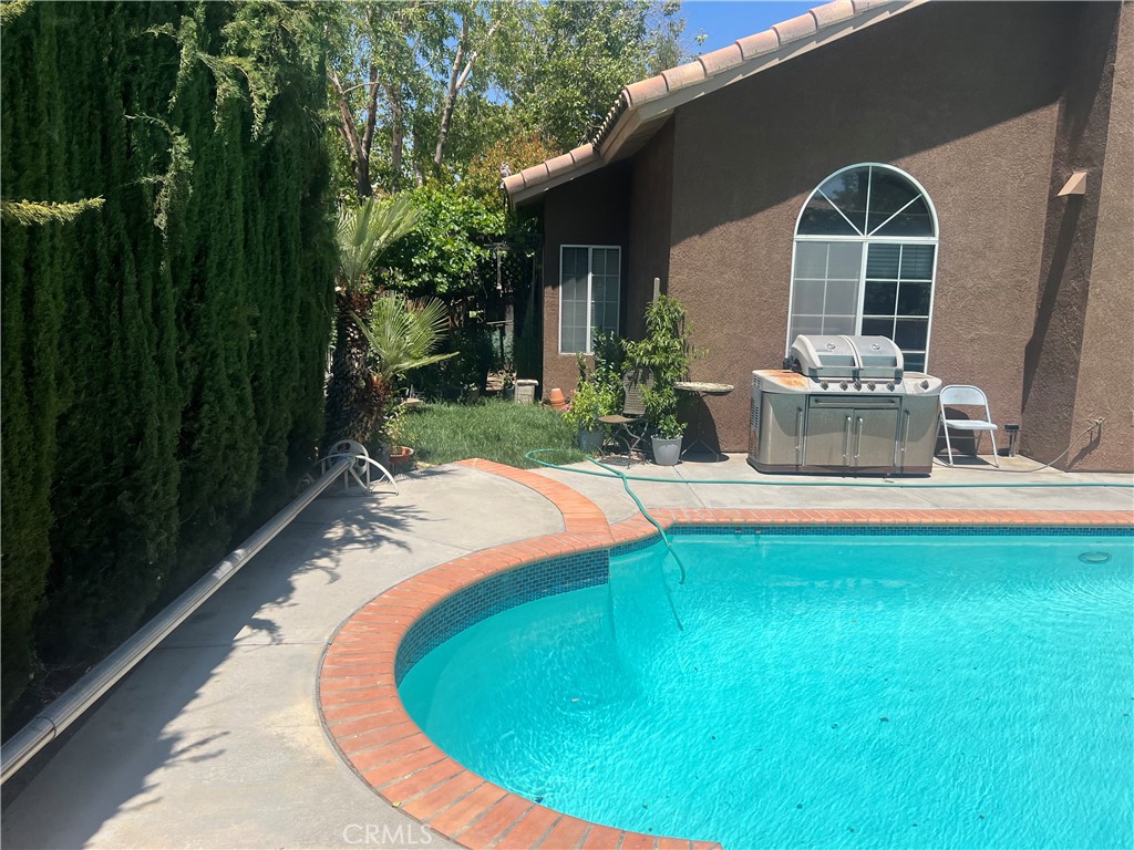 2800 W Pondera Property Photo 6