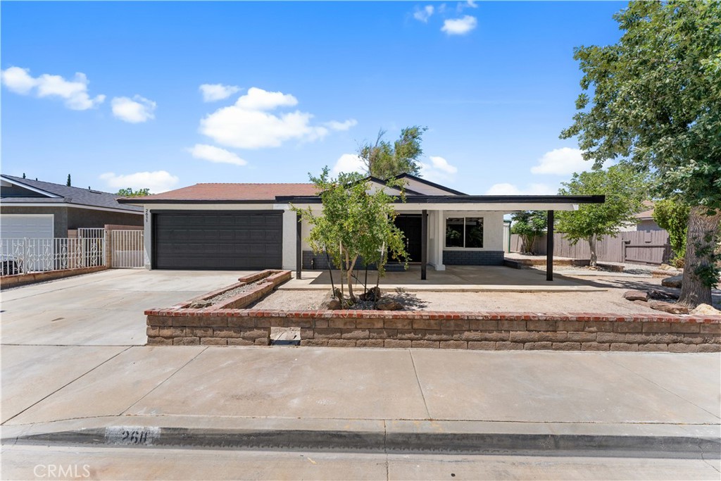 2611 W Avenue K6 Property Photo 1