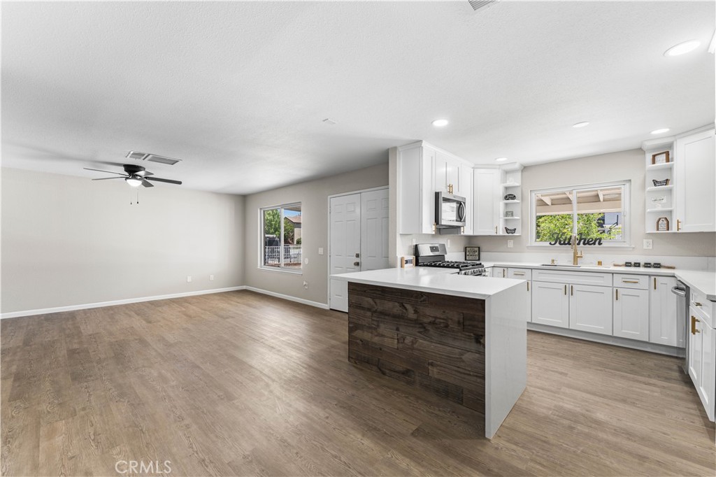 2611 W Avenue K6 Property Photo 8