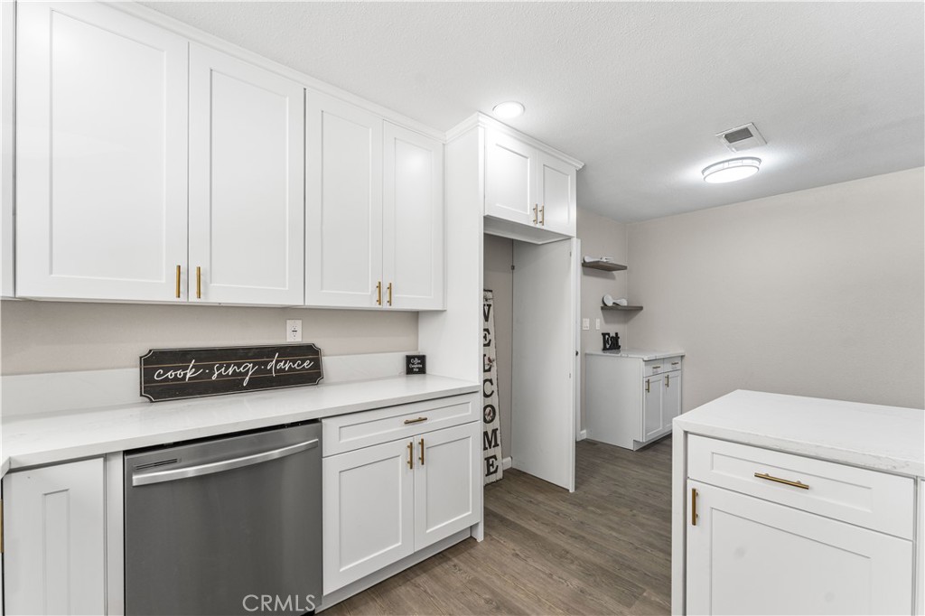 2611 W Avenue K6 Property Photo 13