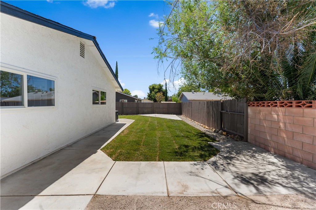 2611 W Avenue K6 Property Photo 29