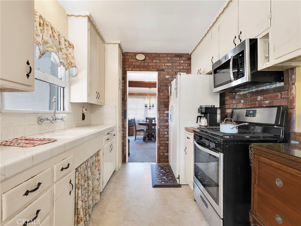 18918 Chase Property Photo 17