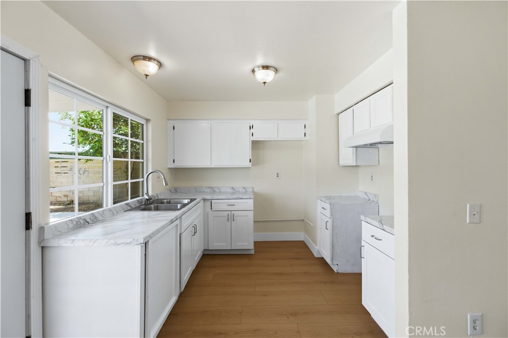 37642 Cluny Property Photo 11