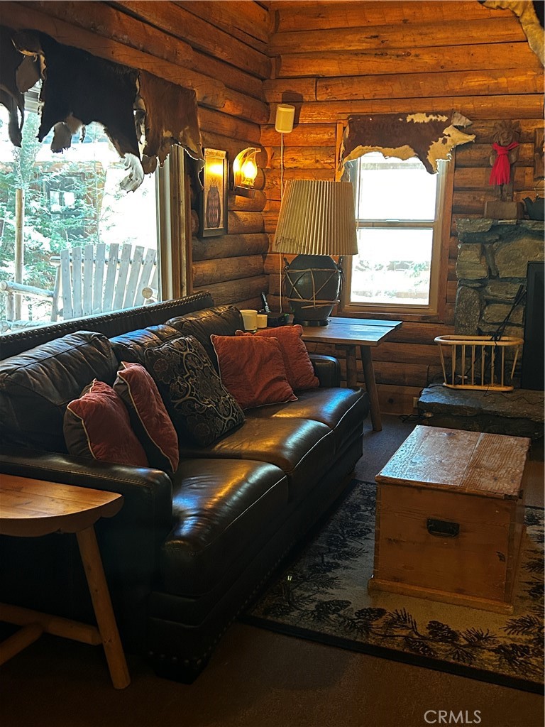 1308 Banff Property Photo 4