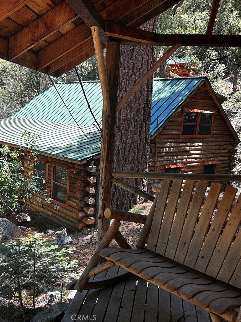 1308 Banff Property Photo 9
