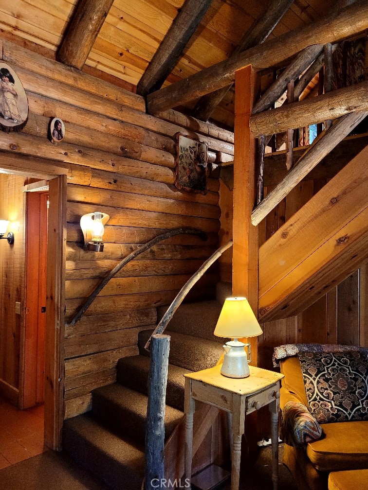 1308 Banff Property Photo 10