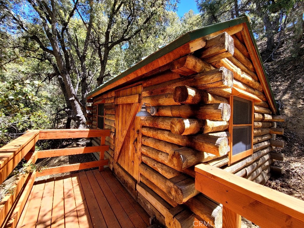 1308 Banff Property Photo 18