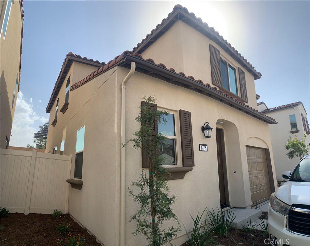 1465 E Laurelwood Dr. Property Photo 18