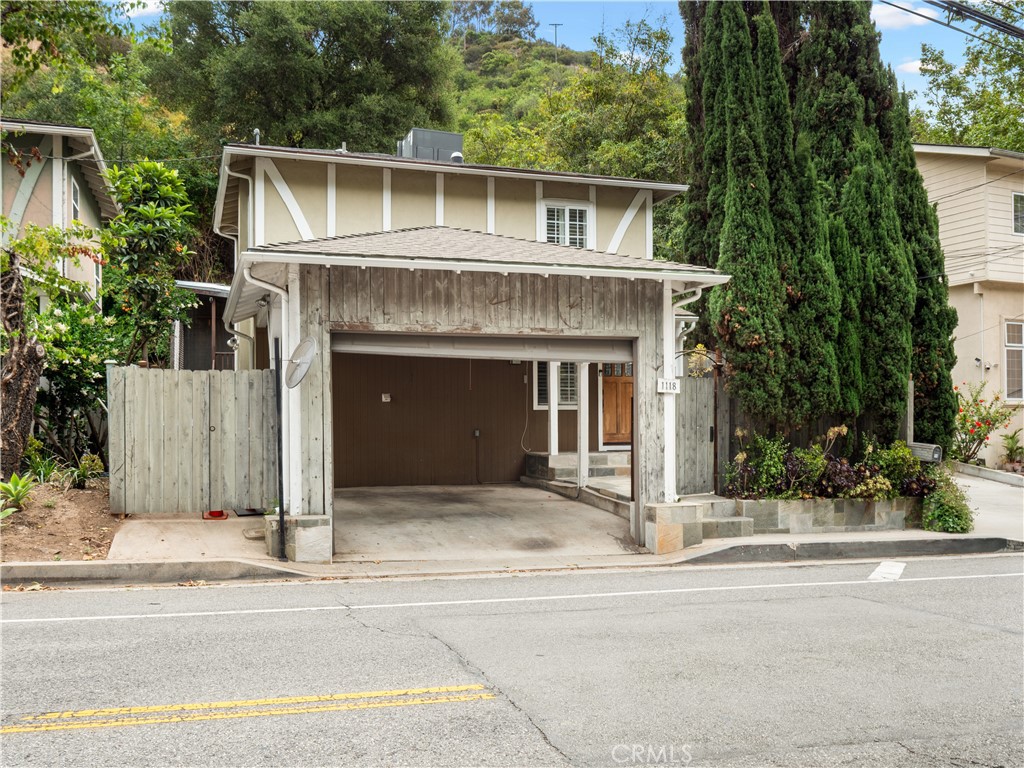 1118 N Beverly Glen Boulevard Property Photo 3