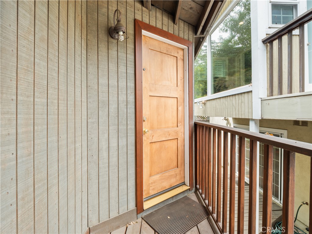 1118 N Beverly Glen Boulevard Property Photo 28