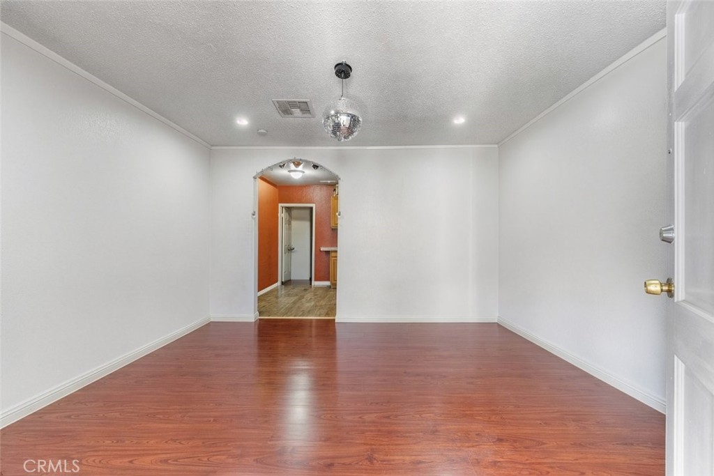 117 W Pillsbury Street Property Photo 8