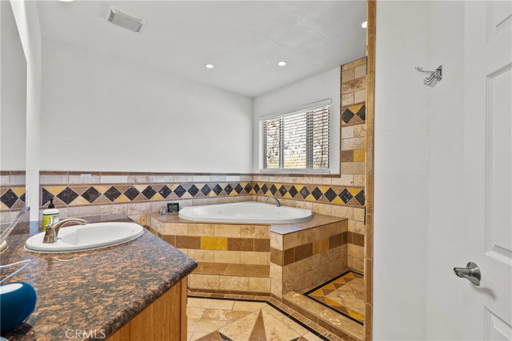 2624 Basel Court Property Photo 33
