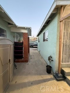 1457 W 25th Property Photo 3