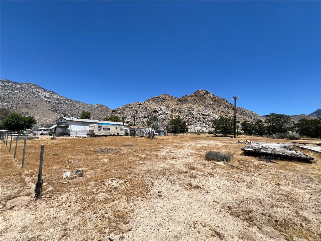 8136 Rocky Hill Property Photo 4