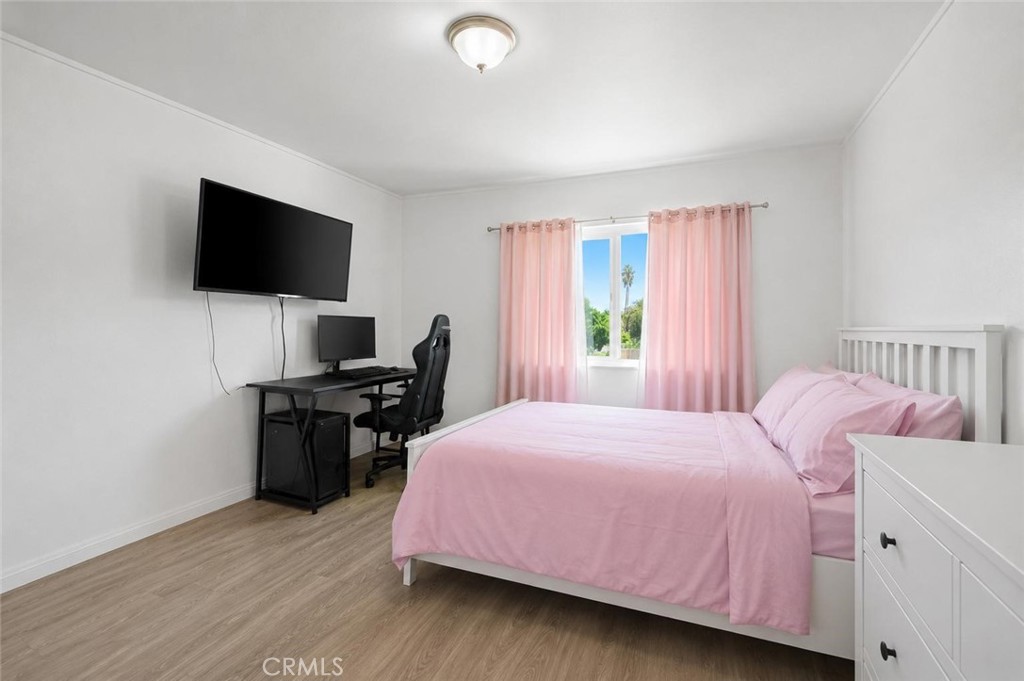 7723 Simpson Avenue Property Photo 11