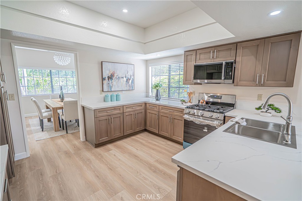 6527 Beachview Drive Property Photo 14